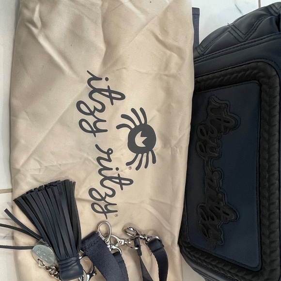 Itzy Ritzy Boss Plus Moonstone - Picture 6 of 10